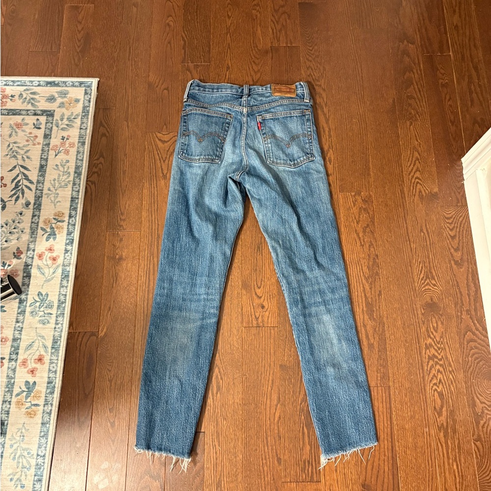 Classic Women's Straight Leg Denim Jeans - Picture 7 of 8